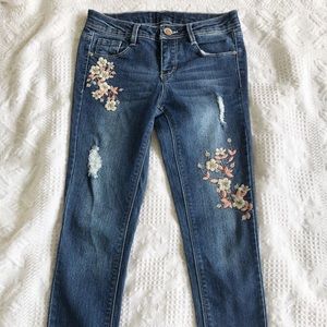 Blue spice jean cut off embroidered capris